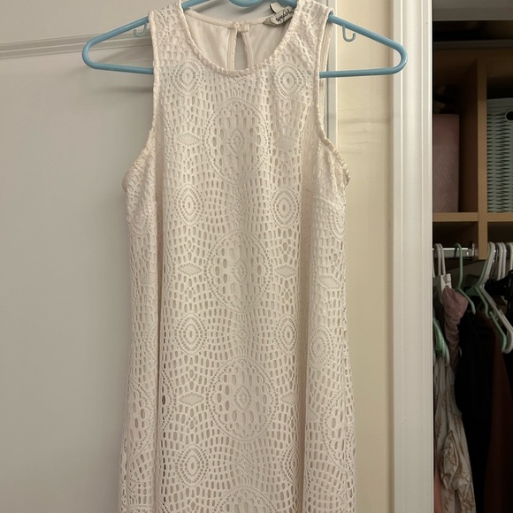 Francesca’s White, High neck, lace short dress - Picture 1 of 1